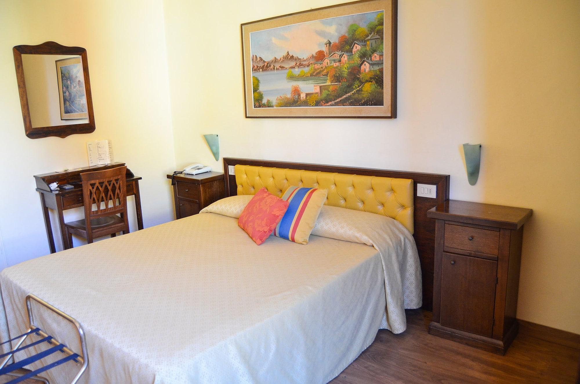 Hotel Minerva Піза Екстер'єр фото