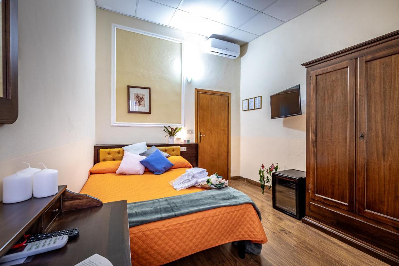 Hotel Minerva Піза Екстер'єр фото
