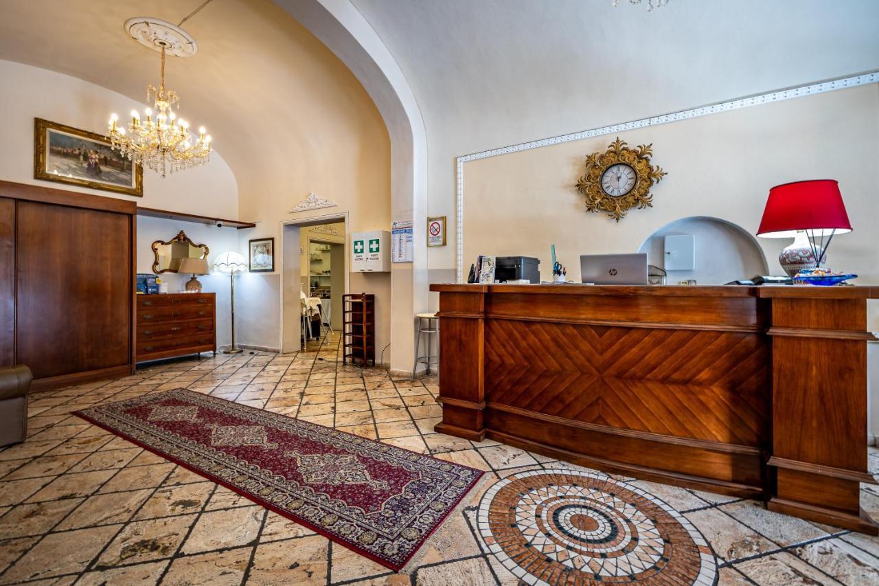 Hotel Minerva Піза Екстер'єр фото