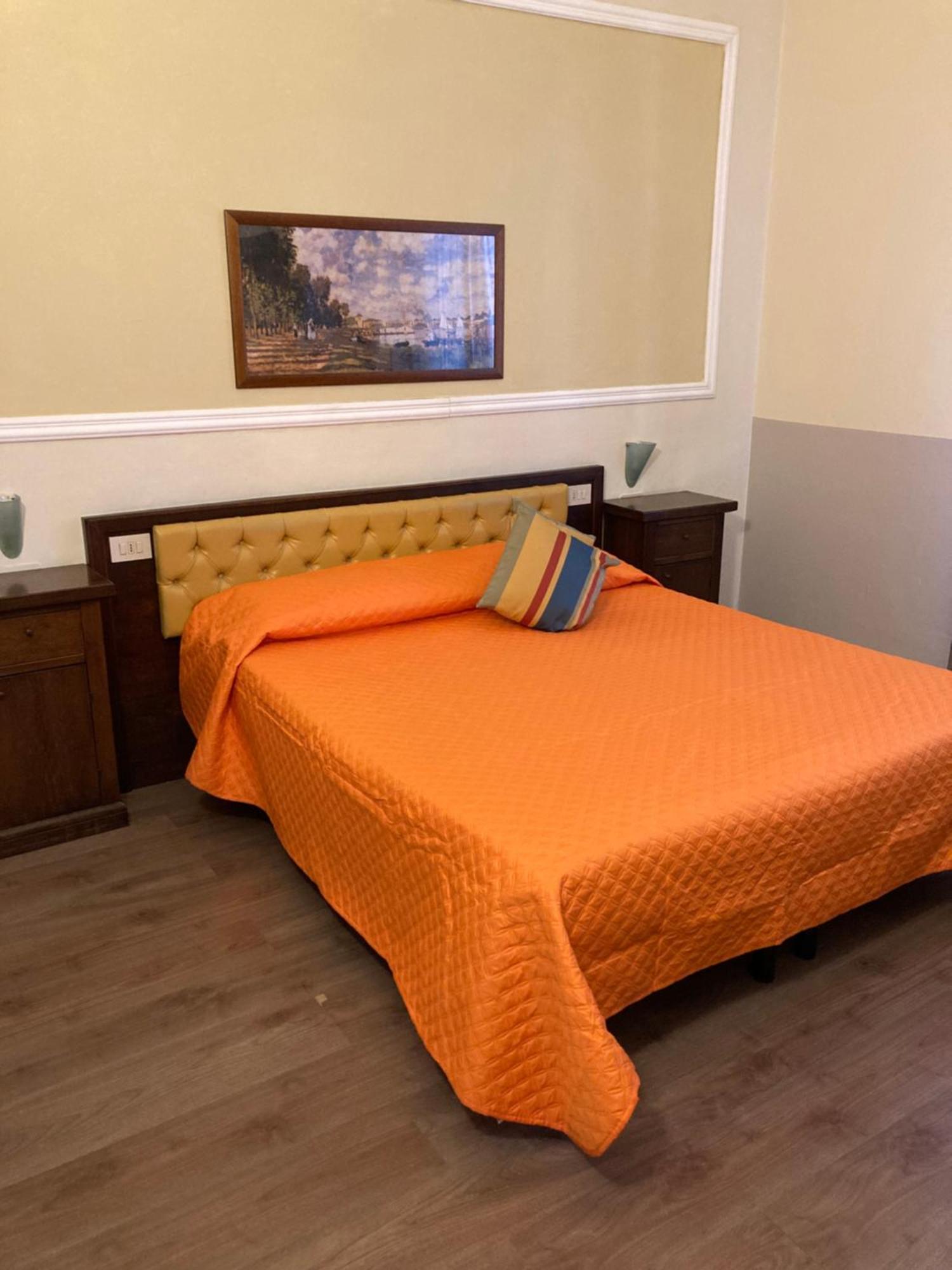 Hotel Minerva Піза Екстер'єр фото