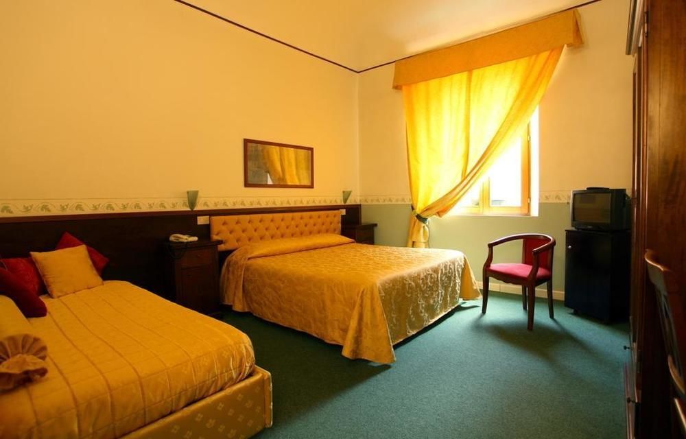 Hotel Minerva Піза Номер фото